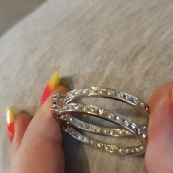 Women's sterling silver hoop earrings - Picture 3 of 6